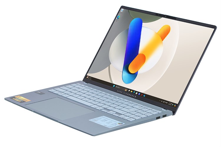 MacBook Pro góc 2